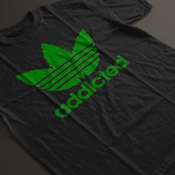 Addicted Weed Pot Leaf T-Shirt. Black. Multiple Sizes. Same or Next Day Shipping - Picture 1 of 1